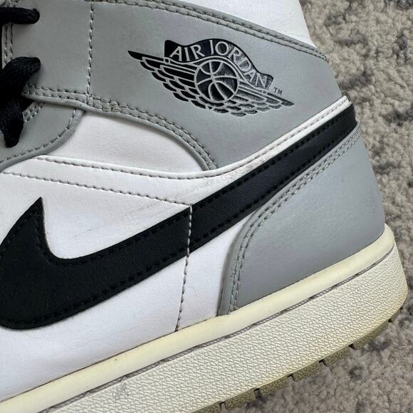 Air Jordan 1 Mid Light Smoke Grey Men’s Size 11.5